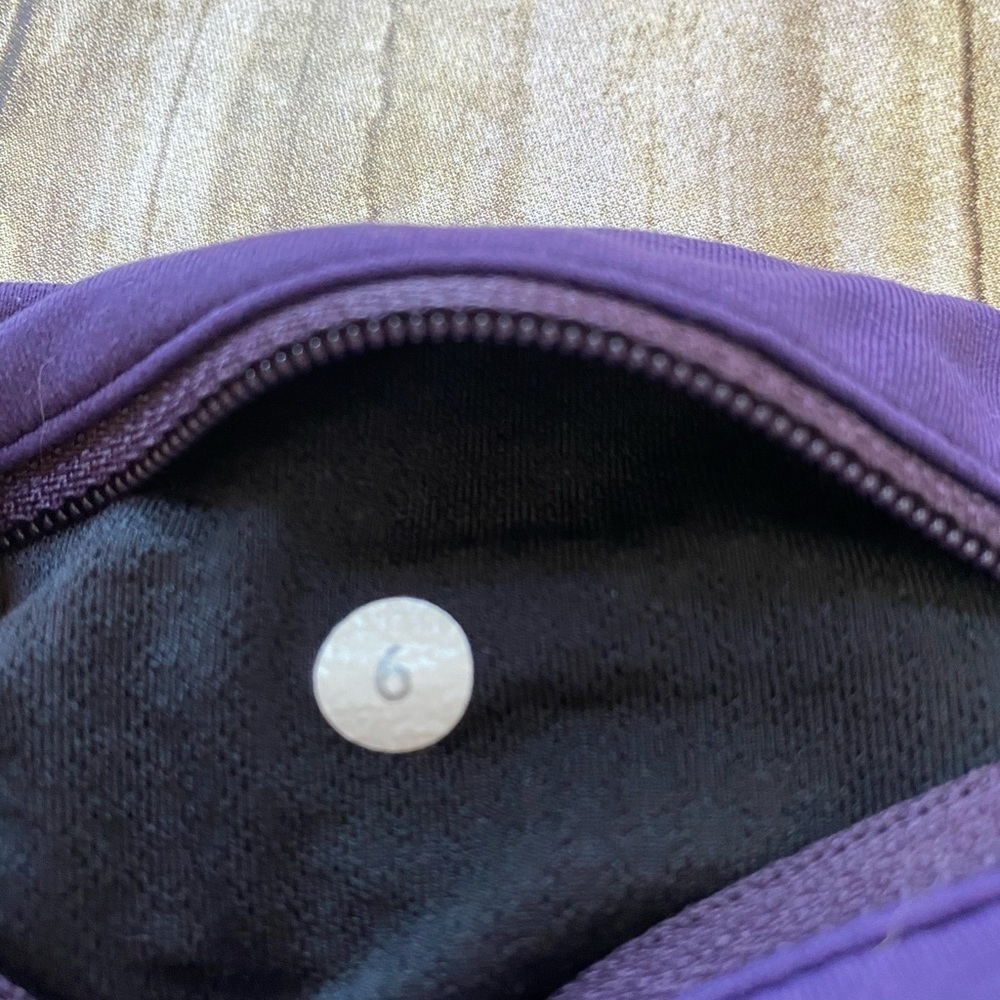 Lululemon Crops - Picture 7 of 7